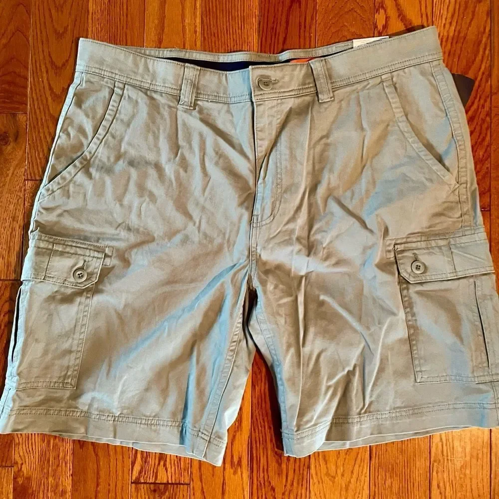 ST. JOHN’s BAY COMFORT STRETCH 10” MEN’s CARGO SHORT IN GRAY SIZE 40